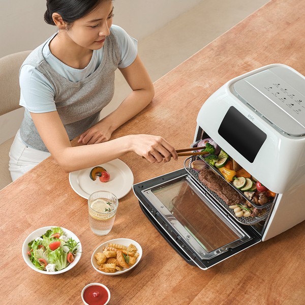 아이닉 대용량 올스텐 에어프라이어 16L 로티세리 AO-16L 크림화이트