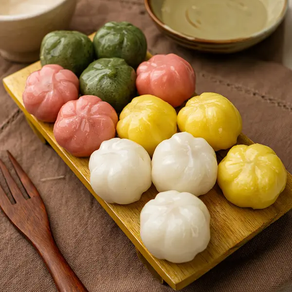 칠성시장궁중떡집 사색 꿀떡, 1kg, 2개 간식 구성